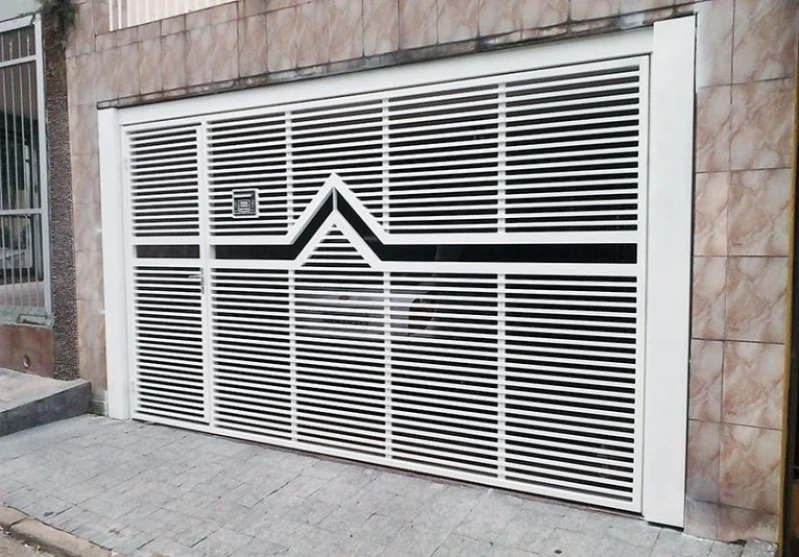 portão basculante com porta social